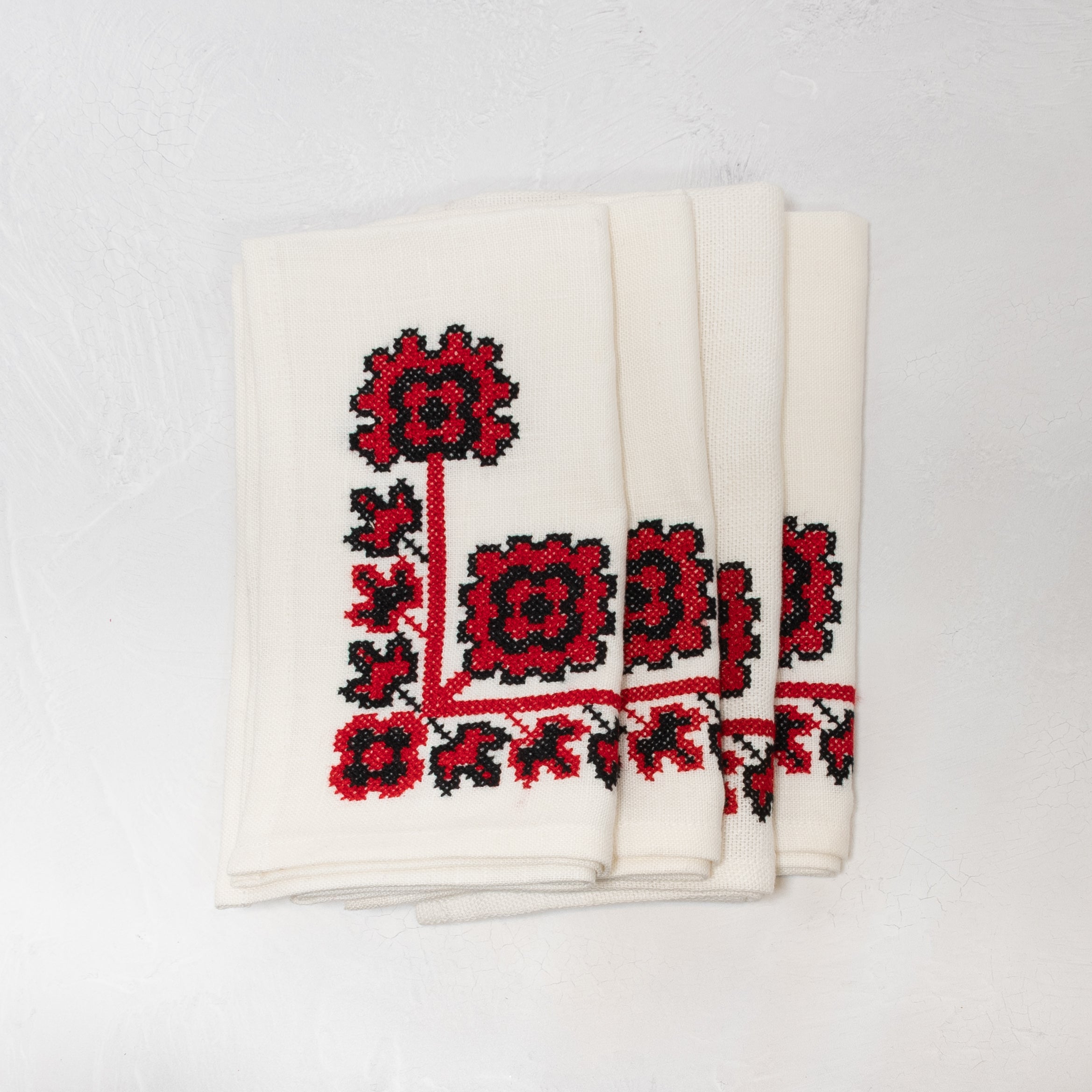 Floral Embroidered Linen Napkins (Set of 4)