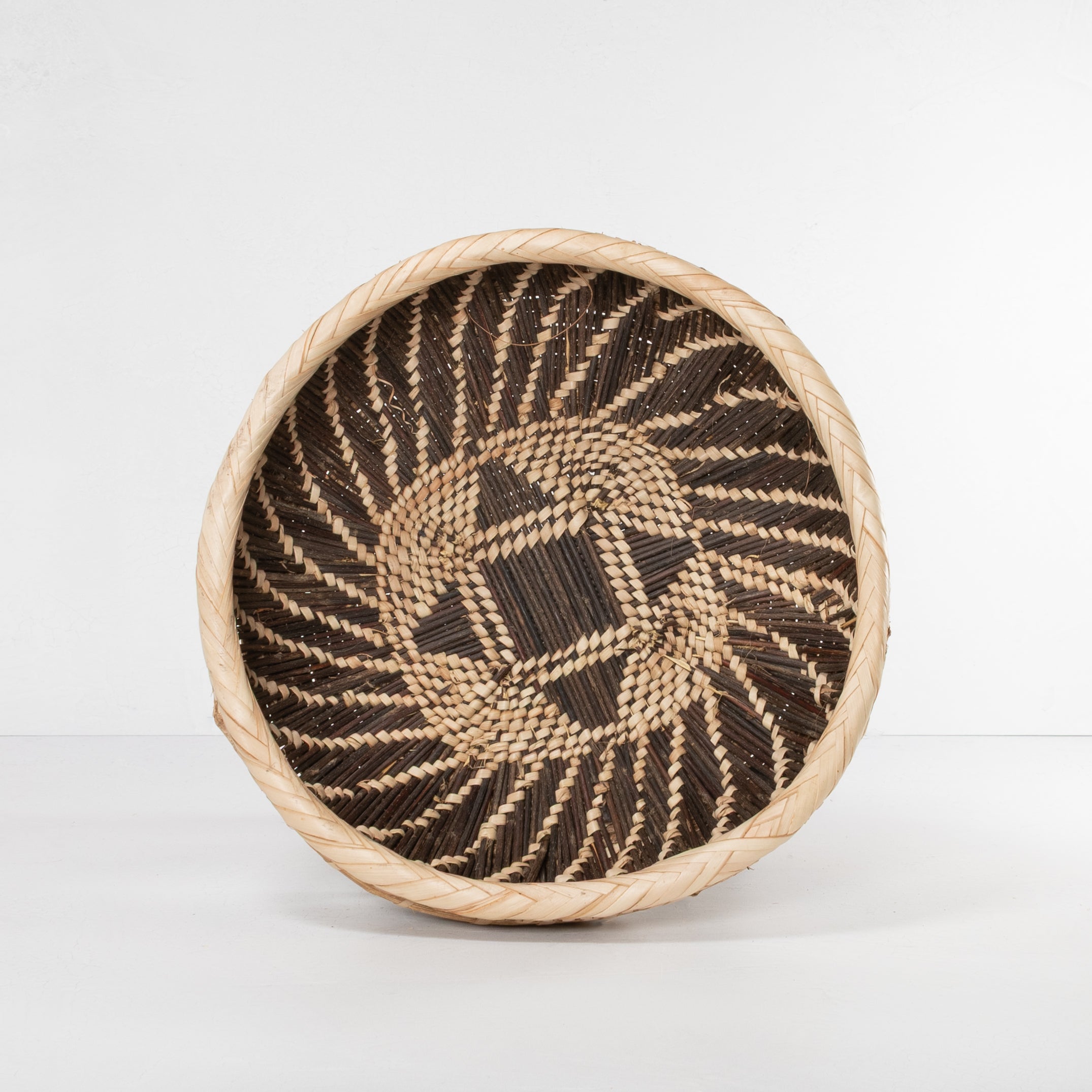 Handwoven Wicker Bowl - Radiant Grid