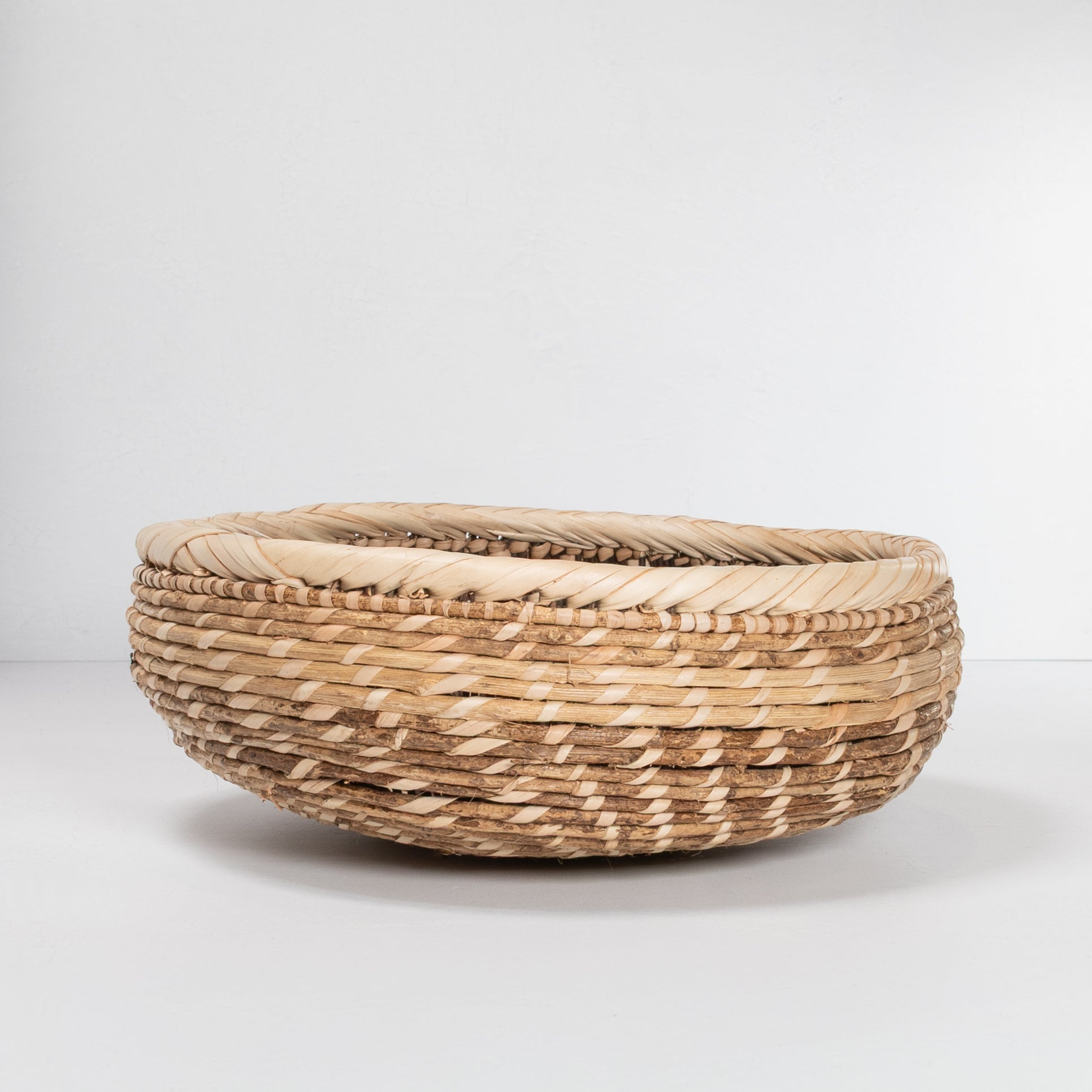 Handwoven Wicker Bowl - Radiant Grid
